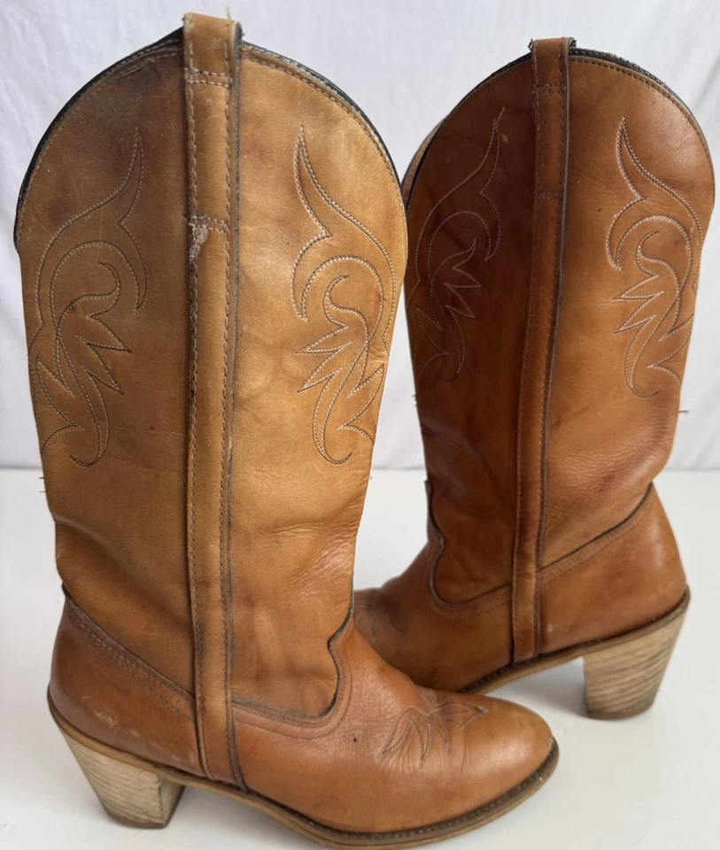Dingo Boots Vintage Cowgirl Tan Heeled Woman’s Size 8.5N USA Made 12” Tall - Image 1 of 4