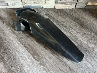 Guardabarros trasero de motocicleta KTM EXC Enduro 1998-2002 de UFO KT03067001 Foto 1 de 4