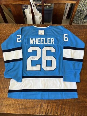 Blake Wheeler Signed Winnipeg Jets Jersey Psa/Dna Coa Autographed - Image 1 of 4