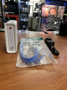 Arris Motorola WHITE SB6141 DOCSIS 3.0 Cable Modem with CAT5 AND AC/ADAPTER - Picture 1 of 7