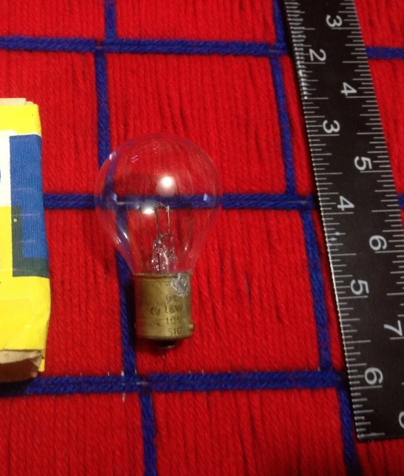 6 new GE 18 watt 10 volt 18s11/1sc railway signal S11 light bulb 18w 10v SC base - Image 1 of 4