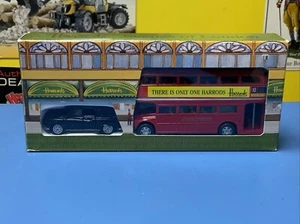 Harrods Boxed Scenes of London, Doppeldeckerbus schwarz Taxi Taxi Set - Bild 1 von 4