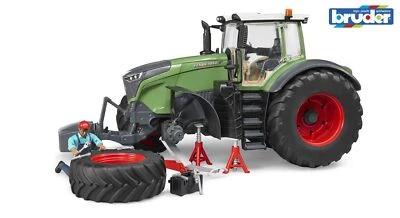 Fendt Tractor 1050 Vario with Tools & Figure - Bruder 04041 Scale 1:16 NEW - Image 1 of 2