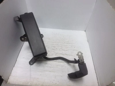 Motor convertible caja de fusibles derecho pasajero se adapta a 10-13 LEXUS IS250 82662-53210 Foto 1 de 4