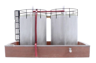 BACHMANN SCENECRAFT 'OO' GAUGE 44-016 FUEL STORAGE TANKS MODEL BUILDING - Image 1 of 4