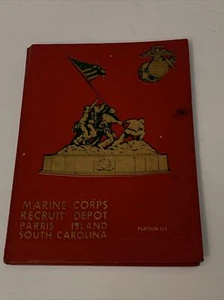 VINTAGE MARINE CORPS RECRUIT DEPOT PARRIS ISLAND SOUTH COROLINA BOOK.  - Picture 1 of 12