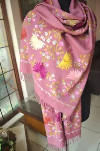 KASHMIRI CREWEL BEGONIA PINK EMBROIDERED SHAWL 100% CASHMERE PASHMINA SCARF - Picture 1 of 6