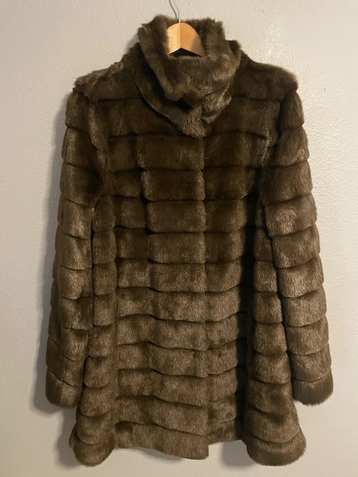 Casaco feminino Anne Klein marrom médio jaqueta de pele sintética suporte colarinho gancho fechamento - Imagem 1 de 4