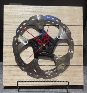 Rustic Wooden Board Wall Clock w Shimano Bicycle Brake Rotor Handmade in Canada - Bild 1 von 12