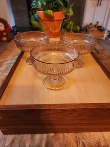 Vintage Bernstein Kurzfuß Gerippt Dessert/Sekt/Sherbet Gläser 3er Set - Bild 1 von 6