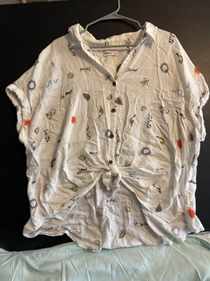 Mujer Talla Grande 2XL- Camisa Blanca Temática Playa Marca Sonoma con Corbata Parte Inferior Foto 1 de 4