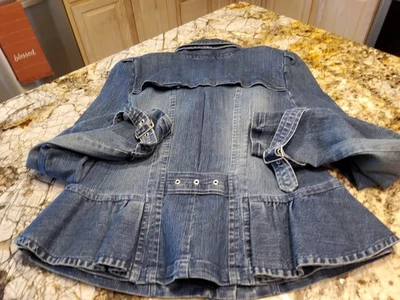 CHAQUETA VAQUERA CON VOLANTES INC INTERNATIONAL CONCEPT-XL-IMPRESIONANTE Y MUY ÚNICA!!! Foto 1 de 4