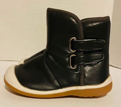 Toddler Girls Boys Size 6 Winter Warm Waterproof Snow Boots New Condition - Image 1 of 4