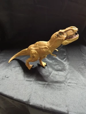 Figura de acción Hasbro Jurassic World Giant Chomping T-Rex Jurassic Park 2015 16" Foto 1 de 4