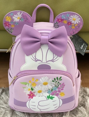 Mini mochila nova com etiquetas Loungefly Disney Minnie bordada flores lavanda nova - Imagem 1 de 4
