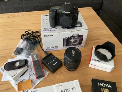 Canon EOS 7D Kit EF-S 15-85 IS USM EW-78E Hoya HD UV 16GB OVP Erstbesitz TOP - Bild 1 von 4