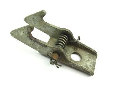 1985 KAWASAKI 85 KLF185 KLF 185 KLF-185-A1 BAYOU - FRAME SEAT HOOK LOWER - Image 1 of 2