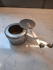 Antique - Vintage Primitive Round Grease Pot - Aluminium - Photo 1 sur 3