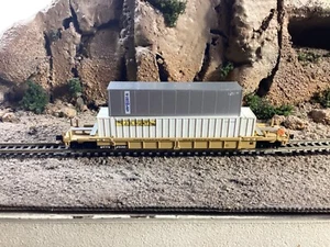 N Scale Walthers double stack well car w/load TTX TRAILER TRAIN mtl cplrs - Picture 1 of 4