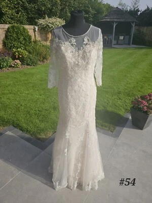 Vestido de novia cola de pescado / sirena talla 14 muestra antigua venta reducida  Foto 1 de 4