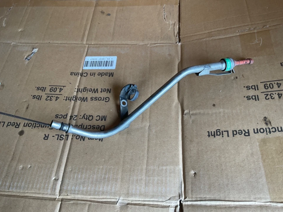 Varilla de medición y tubo fluidos de transmisión automática Suzuki Sx4 2007-2013 Foto 1 de 4