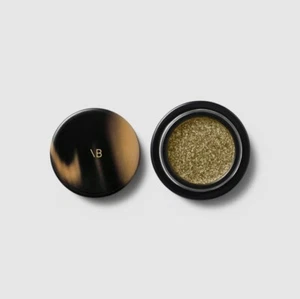 $38 NIB VICTORIA BECKHAM LID LUSTRE EYESHADOW "VELVET" OLIVE GREEN GOLD SHIMMER - Picture 1 of 1