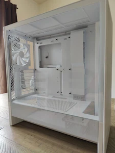 NZXT H Series H5 Flow 2024 RGB Edition ATX Mid Tower Gehäuse All White Color - Bild 1 von 10