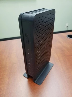 Netgear C3700v2 WiFi Cable Modem N600 Router - EXCELLENT condition - Image 1 of 3