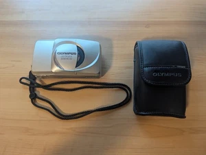 Olympus Stylus Zoom 140 DLX  35mm Point & Shoot Film Camera Tested & Works Great - Picture 1 of 16