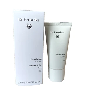 Dr. Hauschka Foundation, Fb. 06 walnut, 30ml, Orig.Pr. 24,00 Euro - Bild 1 von 2