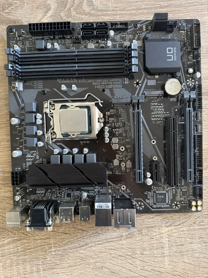 Processor Intel I7 11700 + Motherboard Gygabyte B560M D3H - Immagine 1 di 4