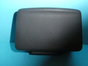 Bandeja de ceniza/basura Nissan fácil de instalar en caja original pieza Nissan nuevo stock antiguo. - Imagen 1 de 9