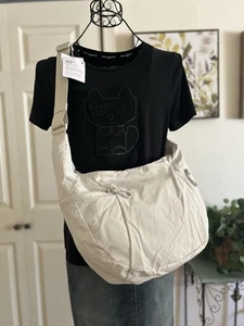 Bolso de Viaje Lululemon 13L Slouchy Sling Marfil Grande Nuevo con Etiquetas - Imagen 1 de 7