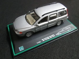 wonderful diecast-modelcar 1:43 VOLVO V70 2000 - silver metallic - lim.ed.1000 - Picture 1 of 4