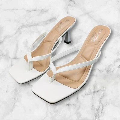 TOP MODA Comfort Sandals Shoes Women's Size 8 Off White Square Toe Kitten Heel - Image 1 of 4