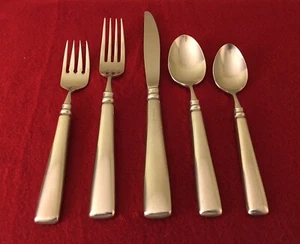 * ONEIDA - MOTIF - CUBE Stainless - YOU CHOOSE - Stainless Flatware Silverware * - Picture 1 of 5