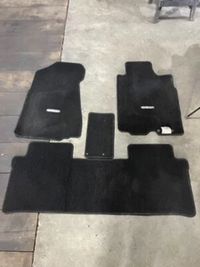 Honda Access Floor Mats, 2002 to 2006 Honda Crv Standard Transmission - Picture 1 of 6