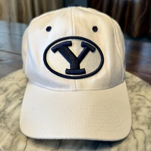 NEW Brigham Young BYU Cougars White Navy Blue Flat Bill Cap Hat Adult 7 5/8 - Picture 1 of 5