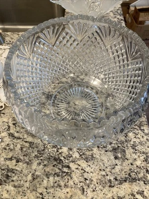 Tigela perfurada de cristal vidro com chumbo pesado Ex Cond peso 12 libras 12”x 8” perfeito estado! - Imagem 1 de 4