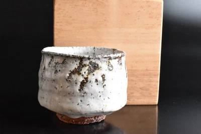 S3489: Tazón de té japonés Hagi-ware herramienta de té verde con caja firmada ceremonia del té Foto 1 de 4