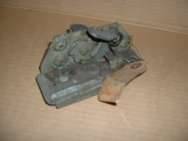 AMC RAMBLER 1962 CLÁSICO EMBAJADOR NOS R. F. ¡CERRADURA DE PESTILLO DE PUERTA 3461414!!!  Foto 1 de 1