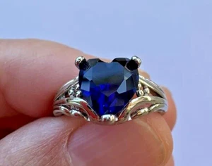 Bubbly Belle Blue Heart Stone Rhodium Plated Fashion Ring Size 5.5 - Picture 1 of 2