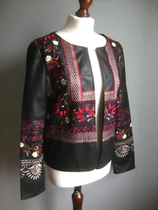 CHAQUETA DE CUERO BOLERO 12 Cabaña Bordada Gitana Imitación Hippy Boho Camisa Floral - Imagen 1 de 12