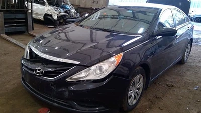 交流电冷凝器适用于 12-14 AZERA 6837619 — 第 1/4 张图片