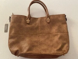 Tote Bag Camel With shoulder Strap BNWT - Picture 1 of 4