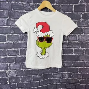 The Grinch Boy's XS Holiday Flip Sequin Glasses Short Sleeve Graphic T-Shirt - Picture 1 of 12