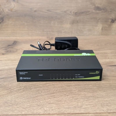 TrendNET 8-Port Gigabit Ethernet Switch GreenNET TEG-S80g - Image 1 of 4