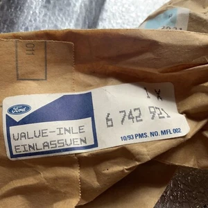 Ventil Ansaugmotor Original Ford Fiesta Escort Puma Mondeo 6742921 - Bild 1 von 1
