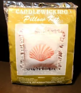 Wang's International Inc Candlewicking Pillow Kit Shell WKIT077 14 X 14 Vtg 1983 - Picture 1 of 3