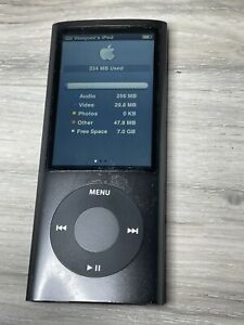 Apple iPod nano 5th Generation Black A1320 (8 GB) FOR PARTS OR REPAIR
